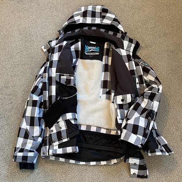 Killtec Mountain Explorer women’s ski jacket. - Picture 2 of 5